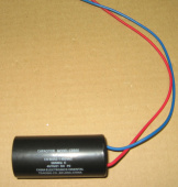 Конденсатор CBB60 8 мКф. 450V (с проводом)