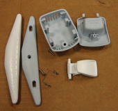 Кнопка открывания створок в барабане для стиральной машины WHIRLPOOL (481231018843)