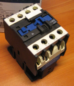 25-амперный контактор, один вспомогательный NO контакт LC1-D2510-220VAC (023218)