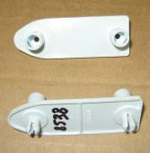 Стинол / Индезит держатель крышки (дверки) морозильной камеры