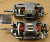 Двигатель (мотор) электромясорубки Помошница (ДК58-100-12,04 БЕЛВАР) (пр 00602692)