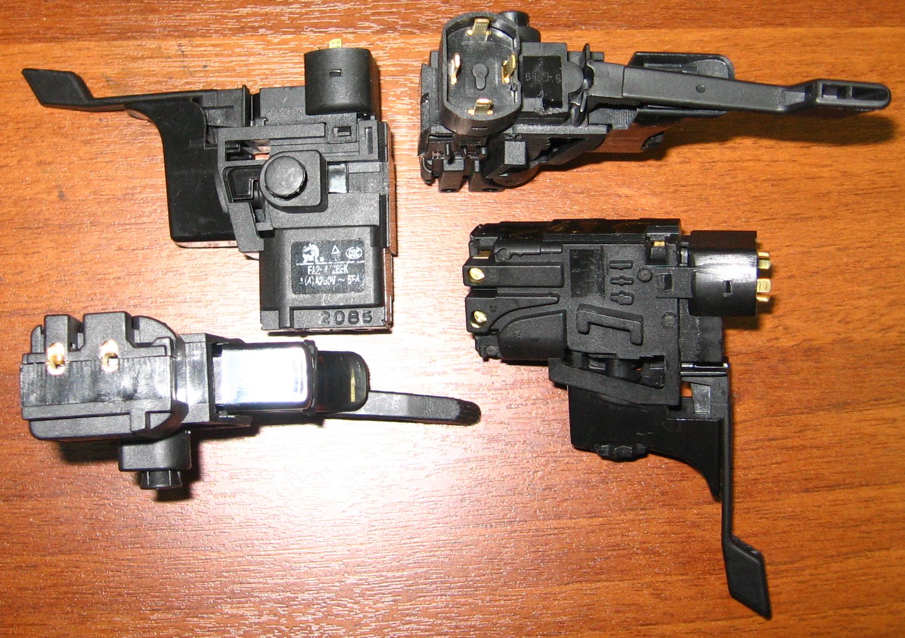 Кнопка BOSCH BS-10 4A 250B (FA2-4/2BEK) (2085)