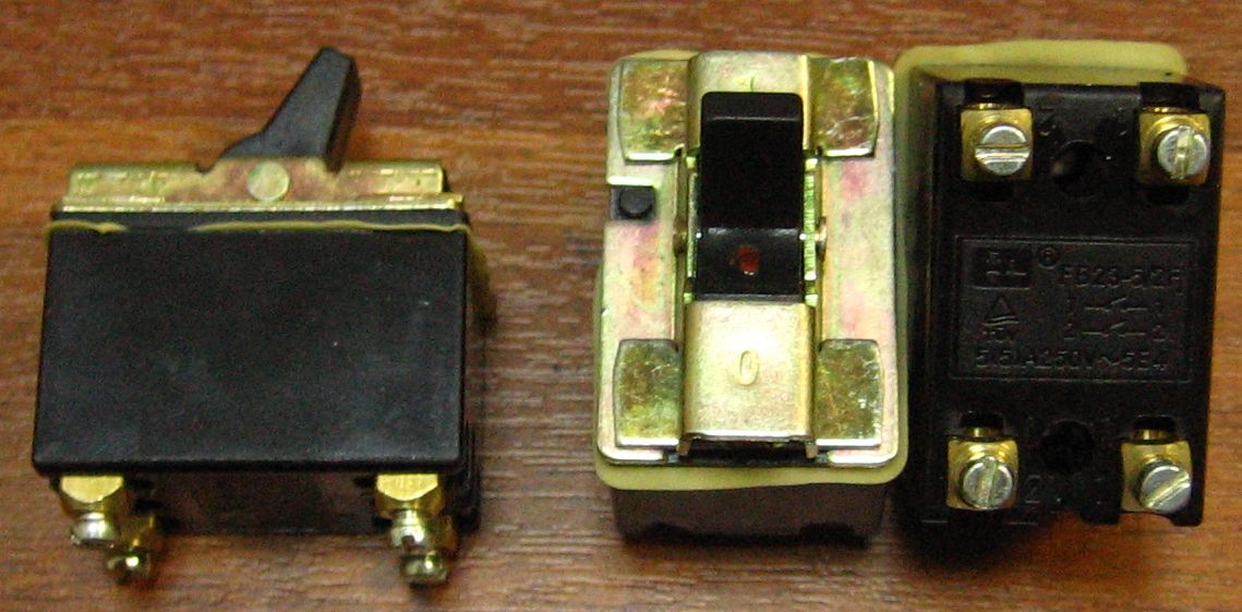 Кнопка FD2-6/2F 6A 250B (мал. курок)