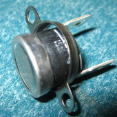 Термостат KSD301 t - 147*С, тип "LBVL", NC нормальнозамкнутый, с подвижным фланцем, контакты вертика