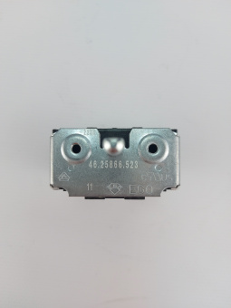 00013638-8