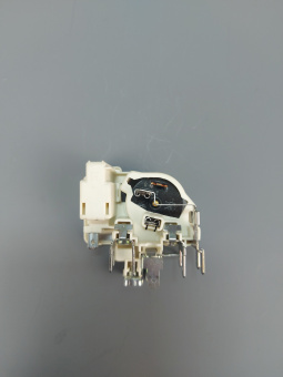 00015205-4