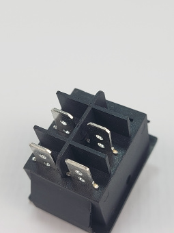 00015069-3
