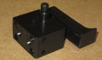00015229-3